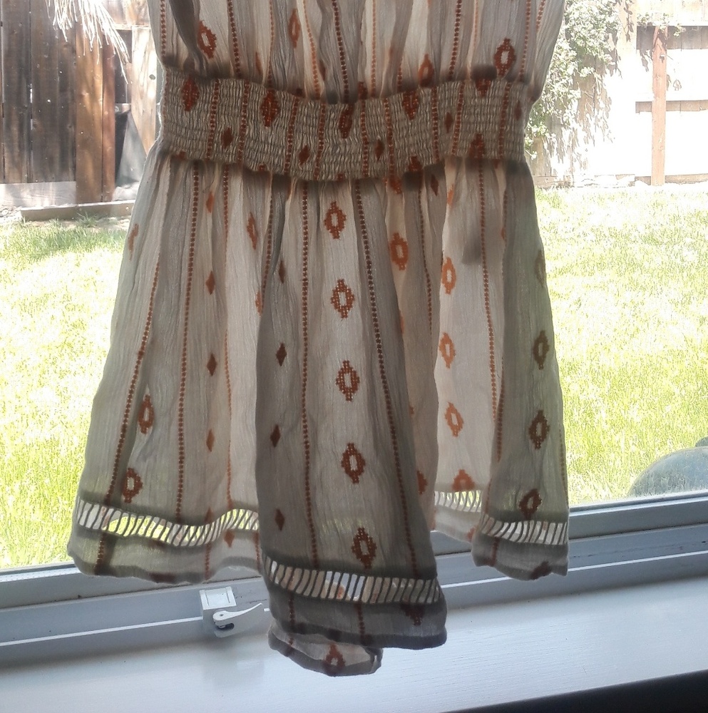 Romper - Picture 2 of 2